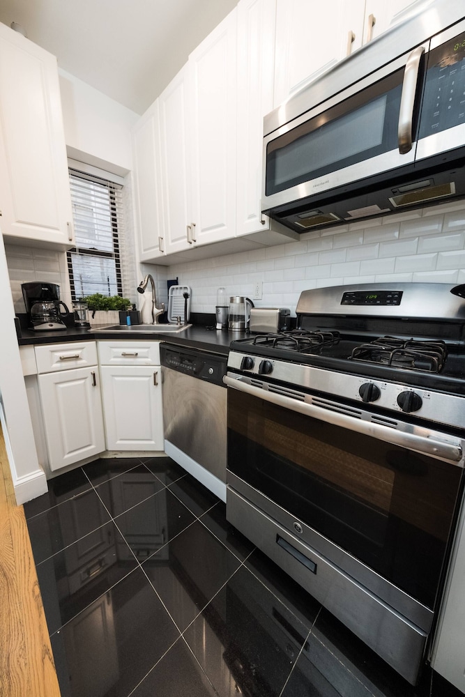 Lovely 4 Br Apt - 2 Blocks To Central Park West