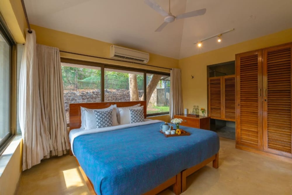 Cliffhouse by Hireavilla -5br w Pvt Pool in Saipem