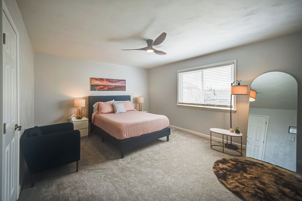 Easy Beach Access: Duplex 1/2 Mi to Chesapeake Bay