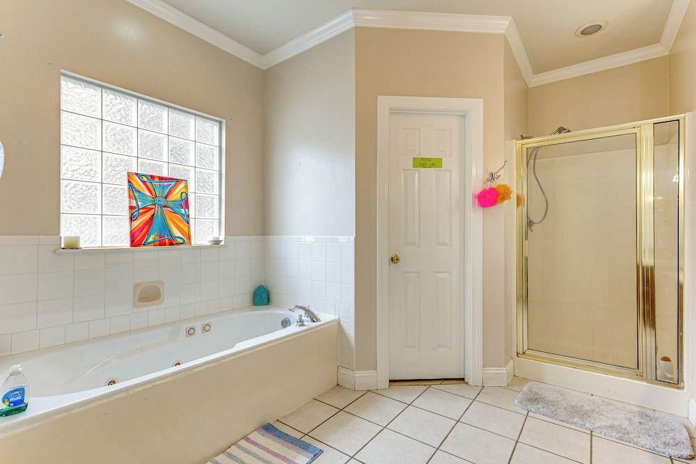 Home w/ Large Yard + Pond On-site: 15 Mi to Biloxi