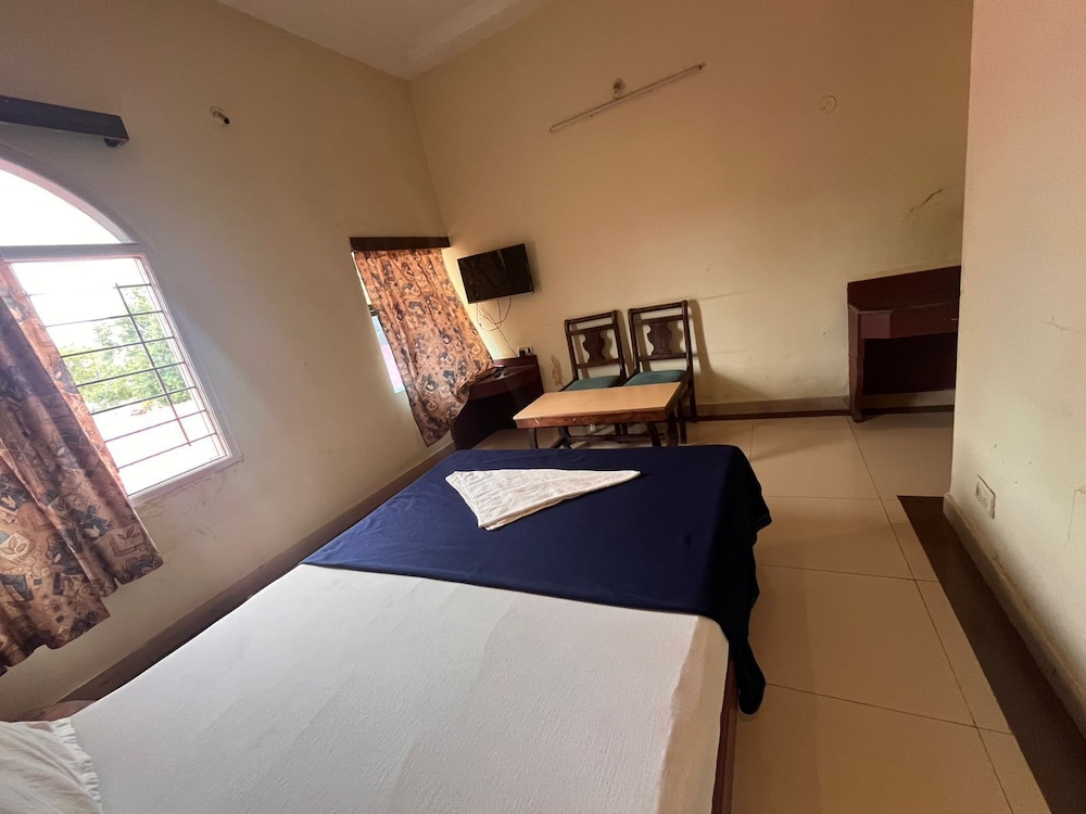 Hotel Partha International