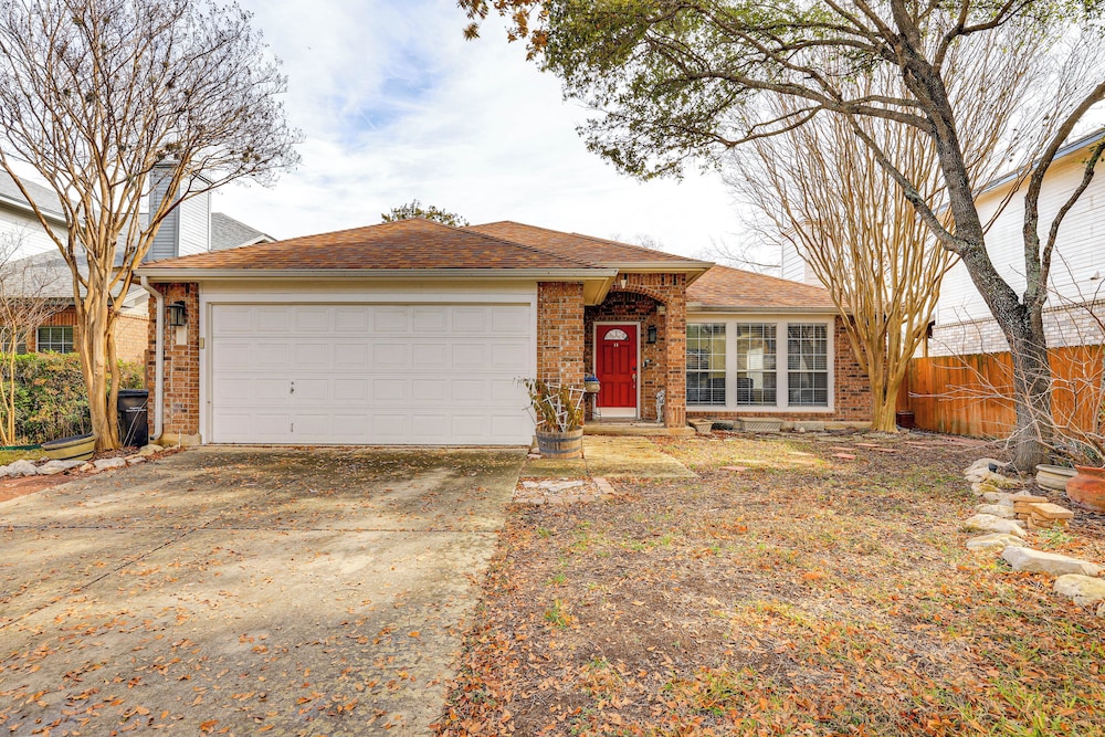 14 Mi to Dtwn San Antonio: Home w/ Pool & Yard