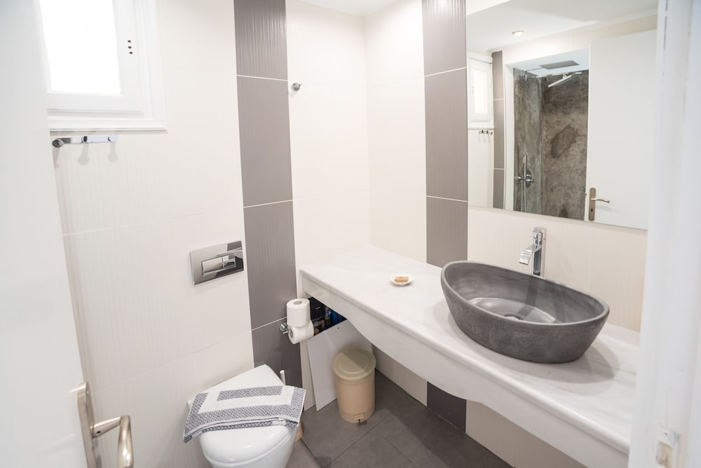 Ifestia Hotel Santorini