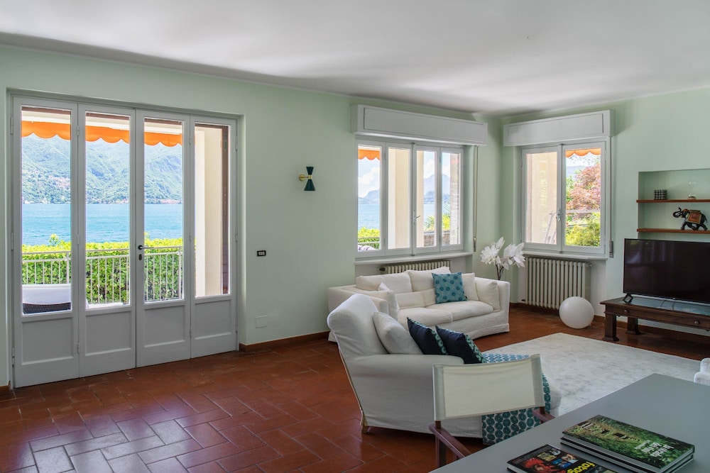 Villa Helios in Menaggio view 5