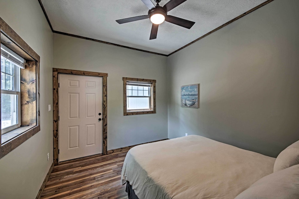 Bloomington Vacations - Camp Monroe in Bloomington w/ Deck  Views! - Property Image 4