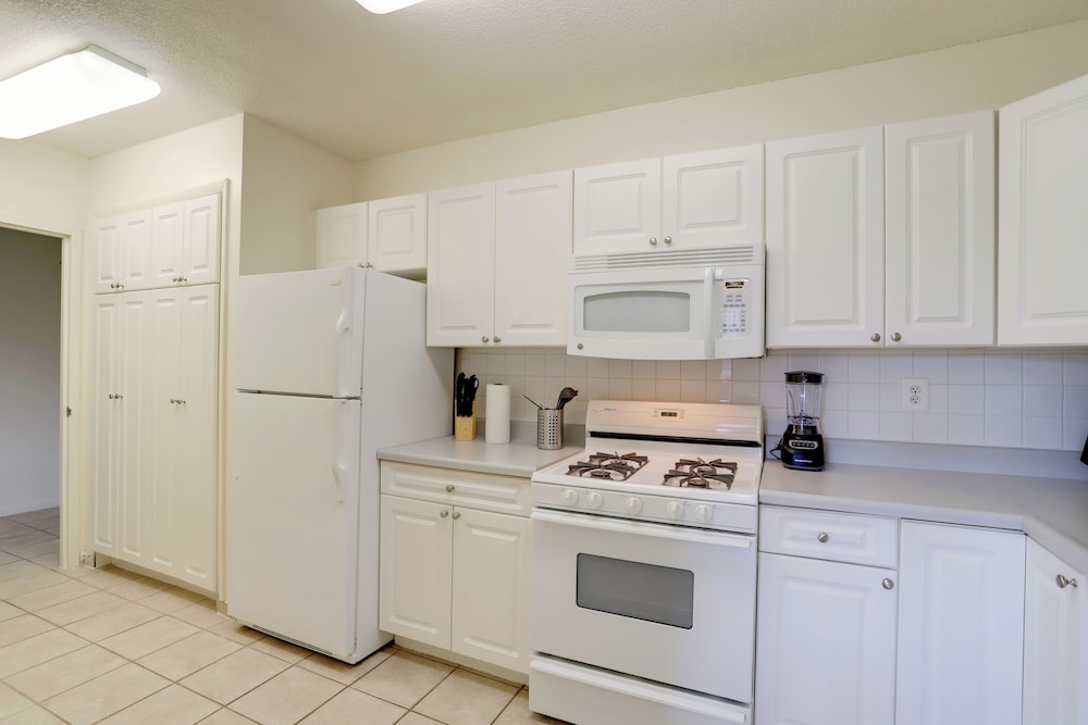 Apartment in the Heart of Crystal City