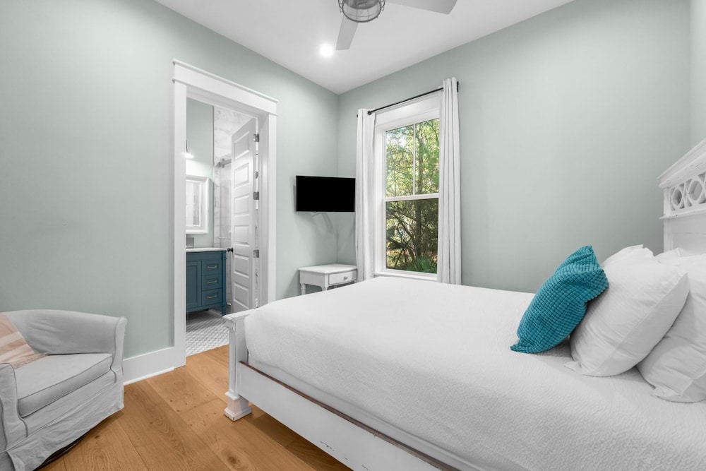 30A Beach House - Under the Palms