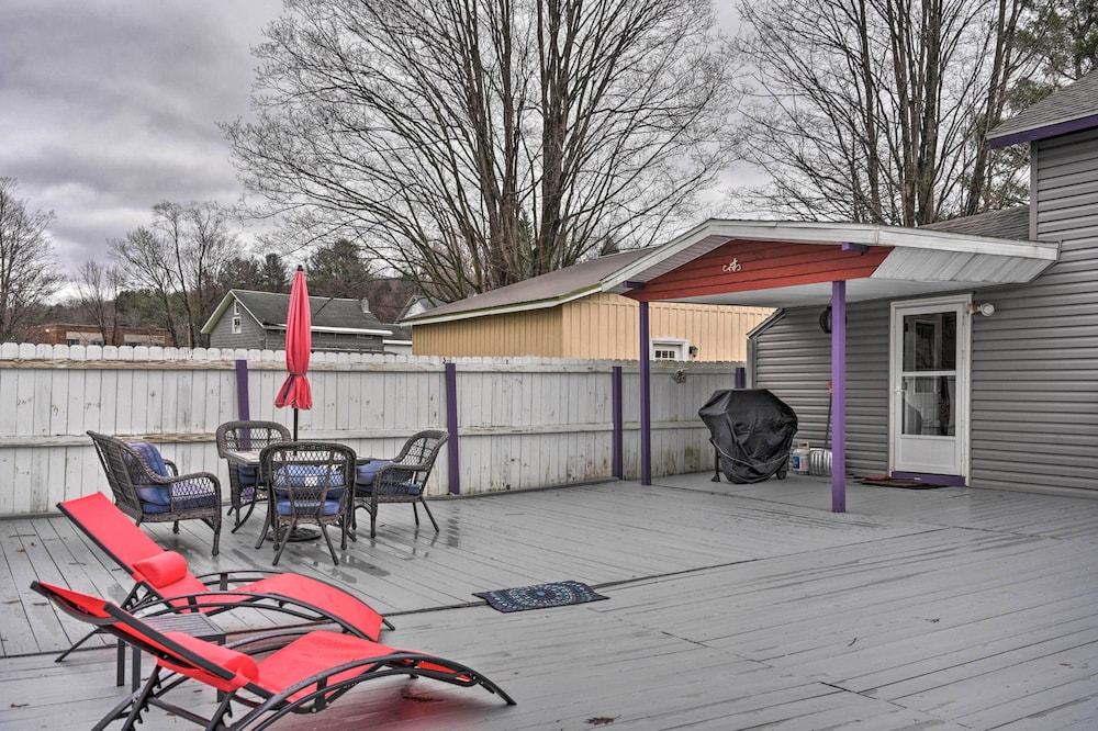 Charming Home w/ Bbq: 9 Mi to Chautauqua Lake! view 5