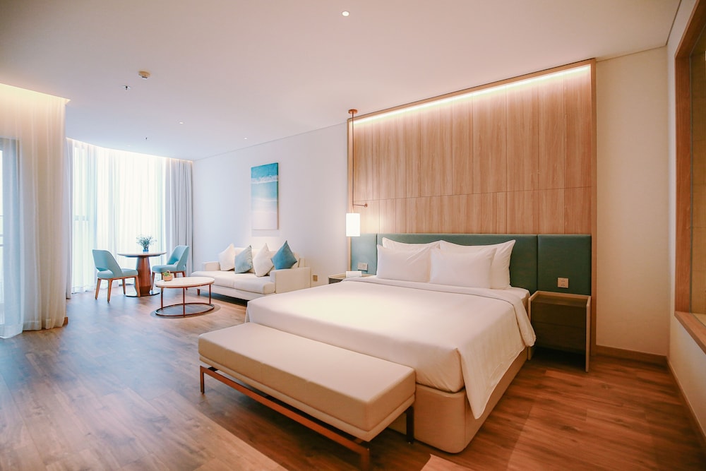 Ha Long Bay A La Carte Apartment By The O Residence view 4