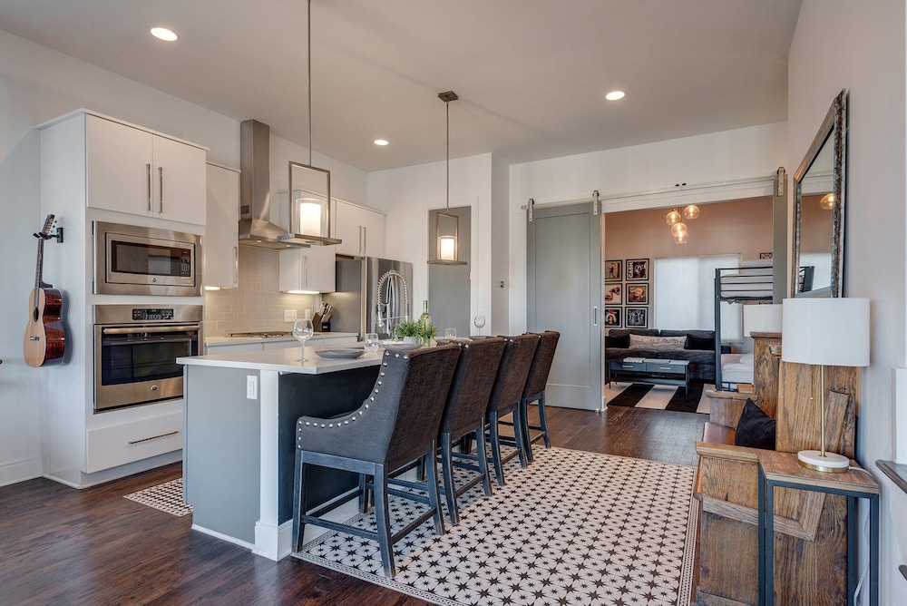 Nashview- Heart of Gulch - 360º Views of Downtown!