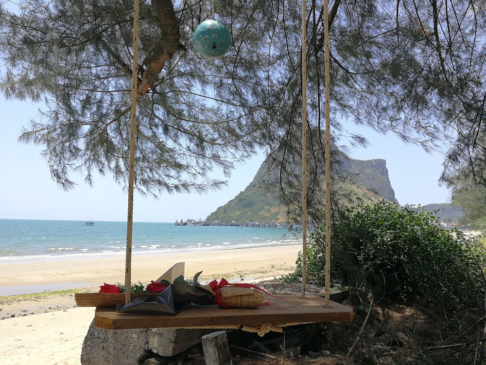 Aow Noi Sea View Resort