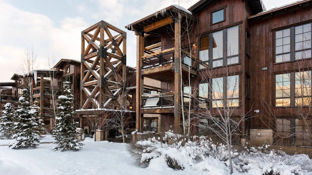 1 Bedroom Condo with Spa - Silver Baron Lodge 1 Condo