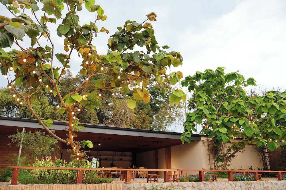 Va Riverside Retreat