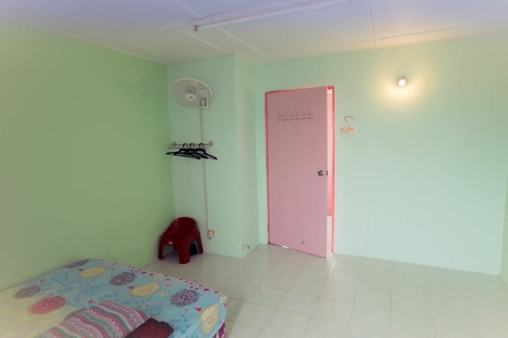 Holidayhome 45A Taman Desa Pangkor photo 3