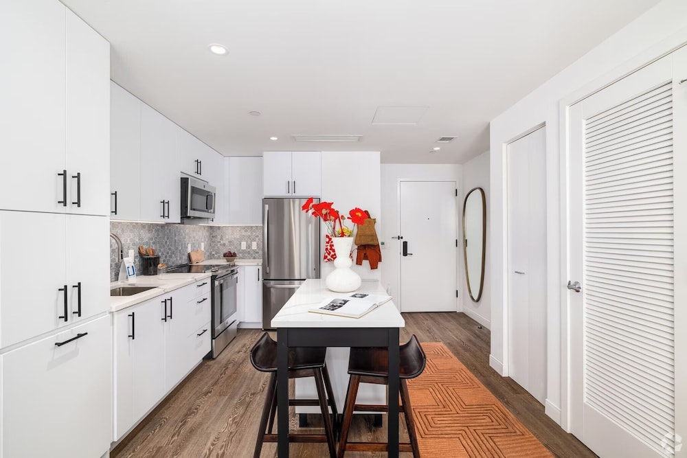 Luxury Apartments by Hyatus at Central Philly