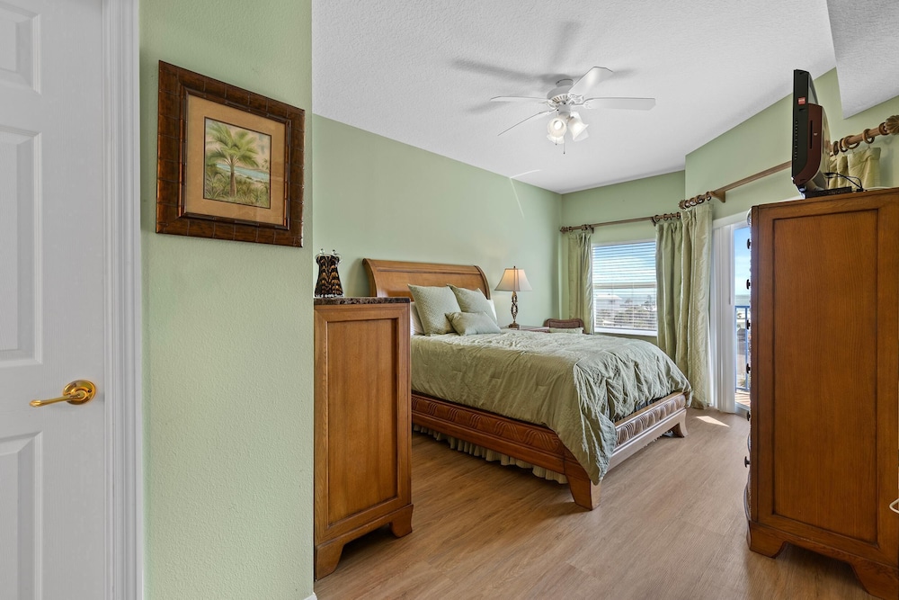 Oceanwalk 2-502