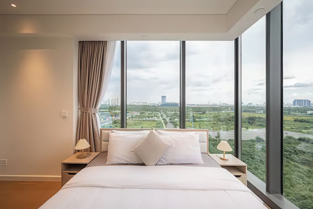 The Metropole - Horizon View Riverside
