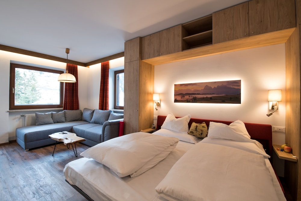 La Tambra B&B Residence - central with Restaurant photo 3