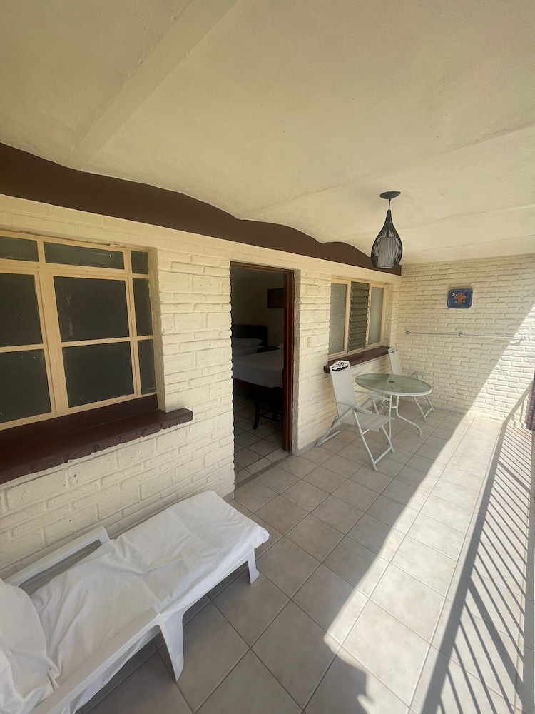 Hotel Balneario San Juan Cosalá - Image 1