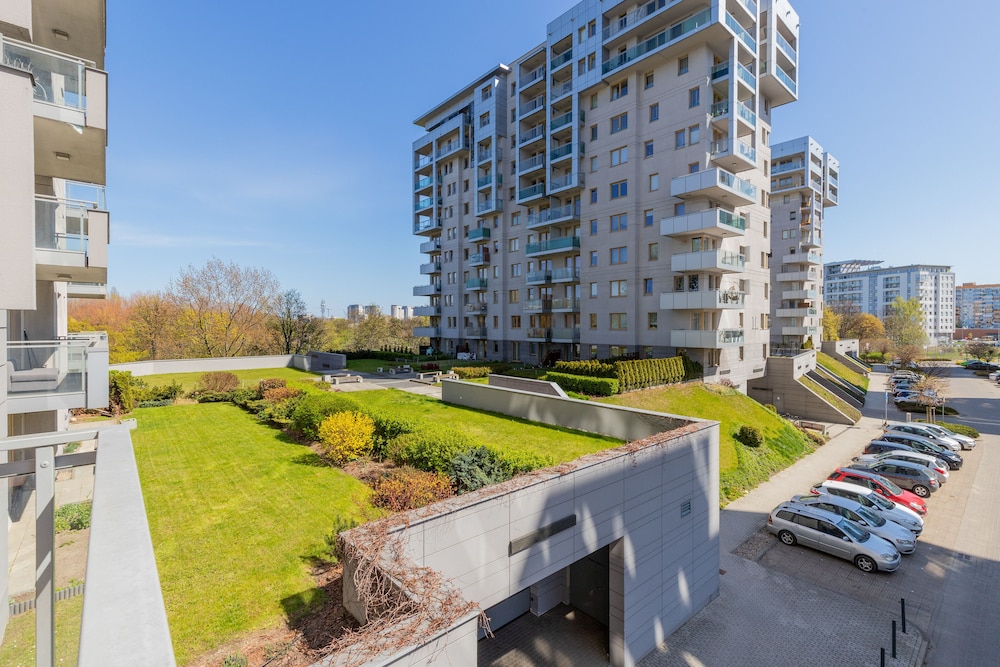 Gdańsk Zaspa Apartment by Renters view 3