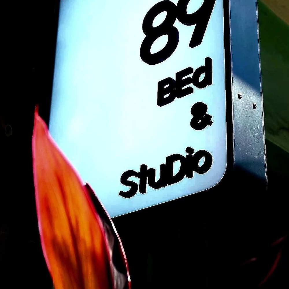 89 Bed & Studio hostel