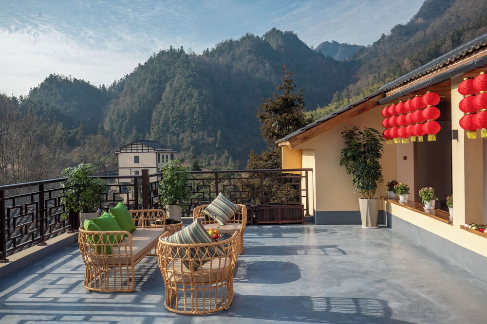 Zhangjiajie Valley Love Holiday Hotel