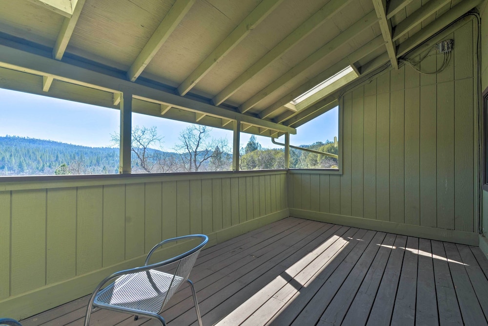 Cozy Groveland Townhome, Day Trip to Yosemite view 5