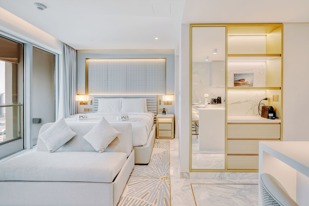 PVH - Studio - Emaar Fashion Ave