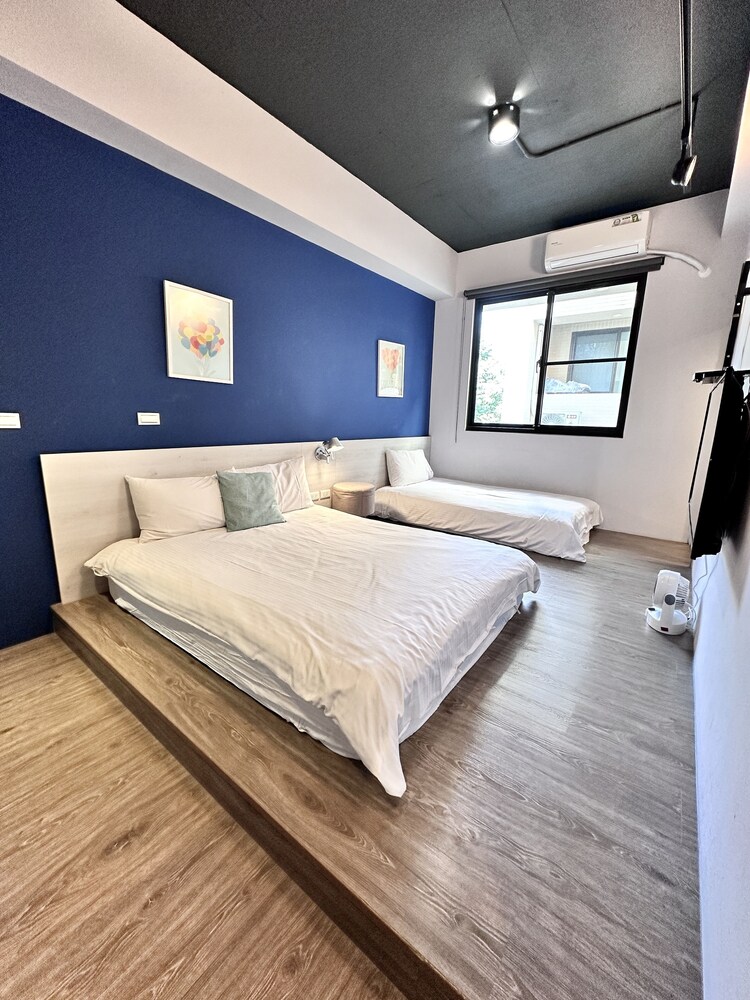 Mo BnB