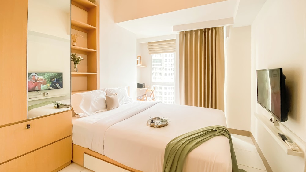 Nice And Comfy Studio At Tokyo Riverside Pik 2 Apartment