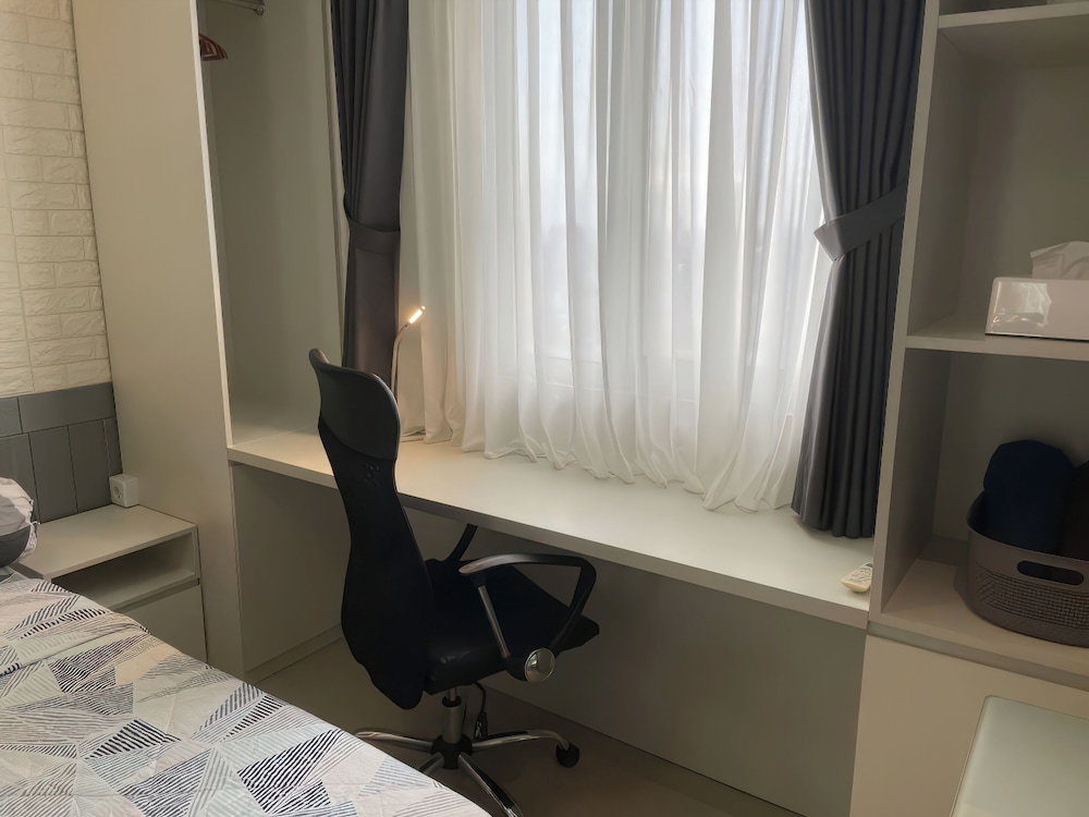 Maple Park Apartment near JI Expo