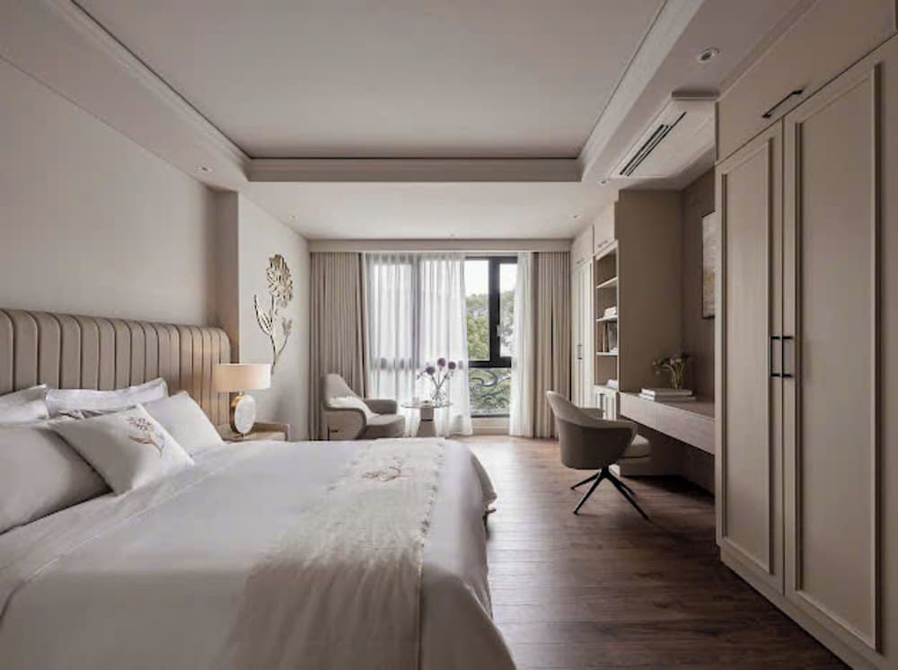 Sunflower Apartment - Suite by THC Group