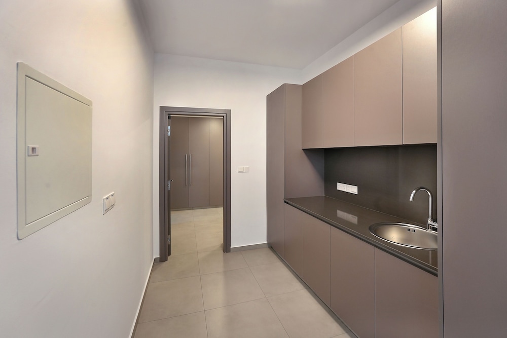 Sun & Moon Luxury 4-bedroom Villa