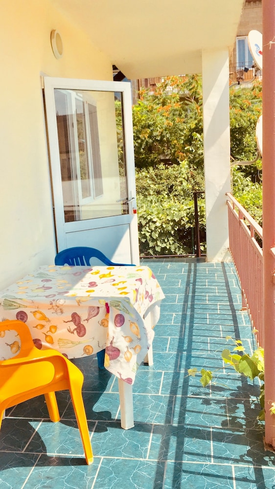 Rodnichok Guesthouse view 3