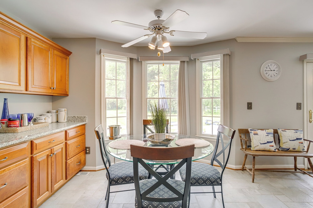 Waterfront Home w/ Hot Tub in Bozman Village!