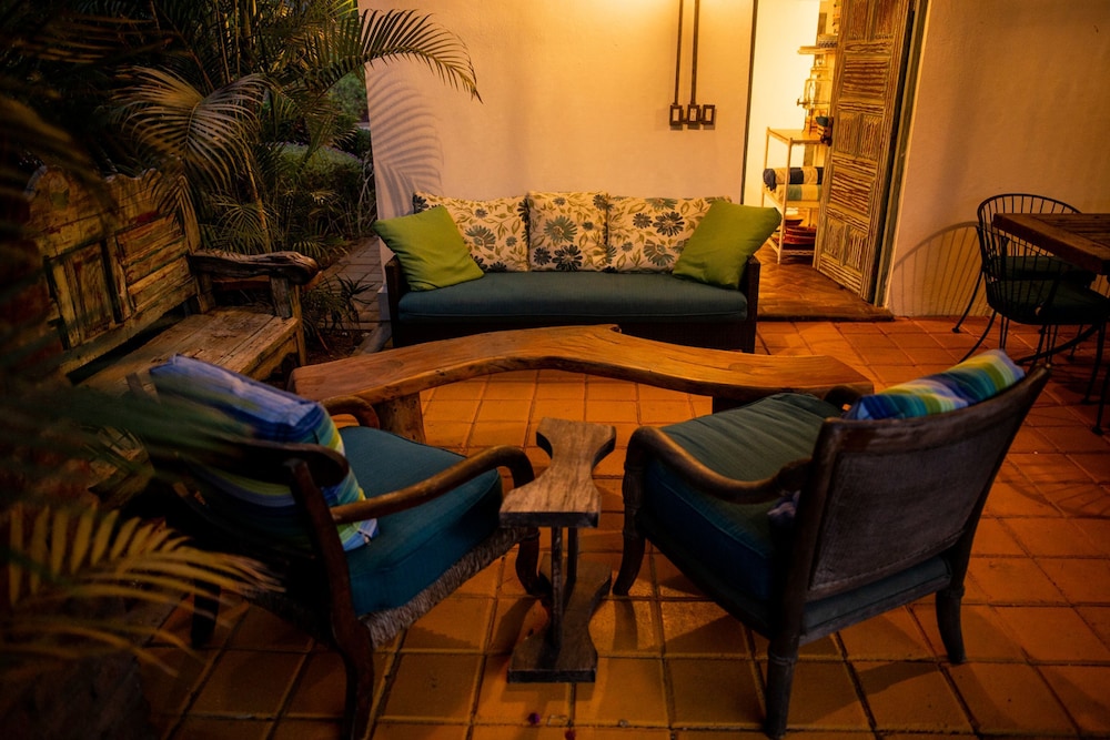 Miraflores 2 BR by Casago