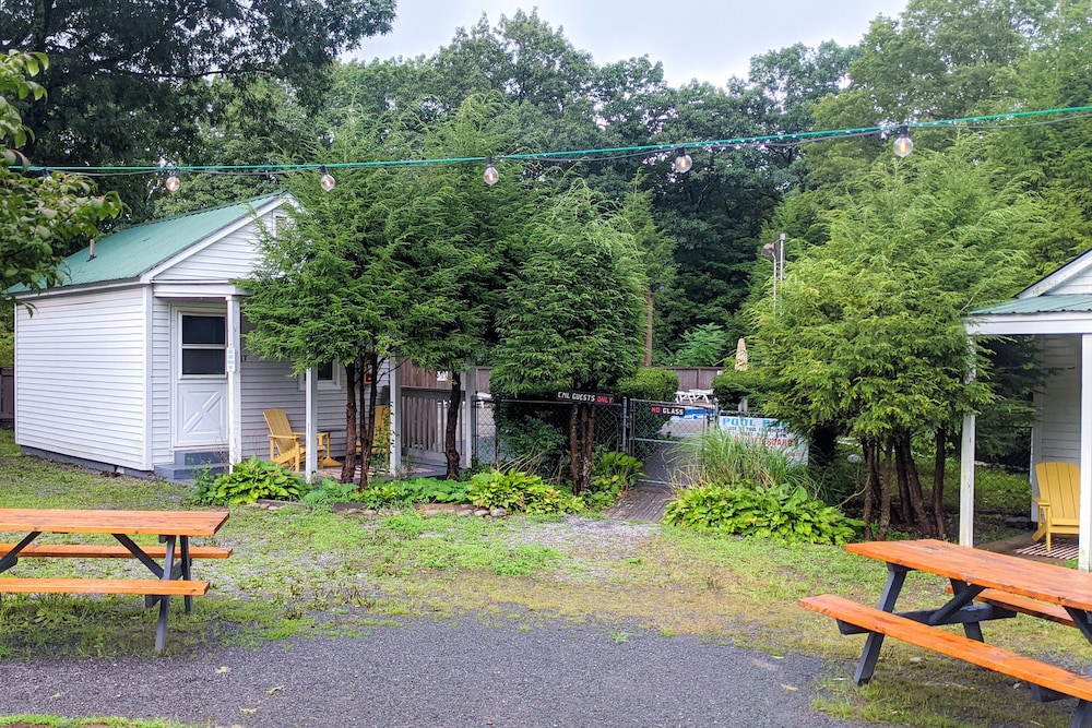 Catskill Mountain Lodge - Property Image 16