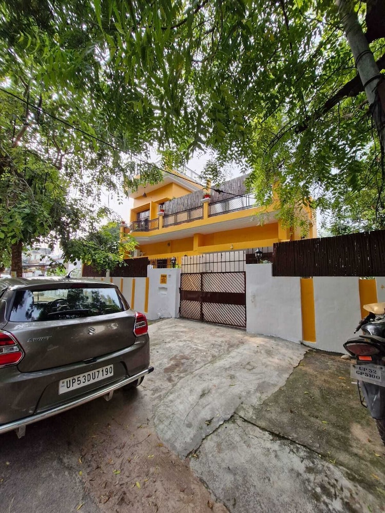 TNC Lucknow by The Nomad Cave Hostel