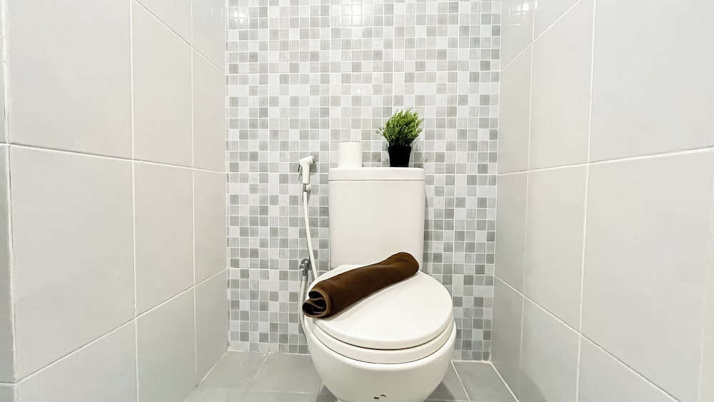 Minimalist Studio At Tokyo Riverside Pik 2 Apartment