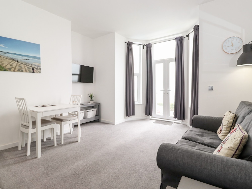 3 Seaview @ Bridlington Bay