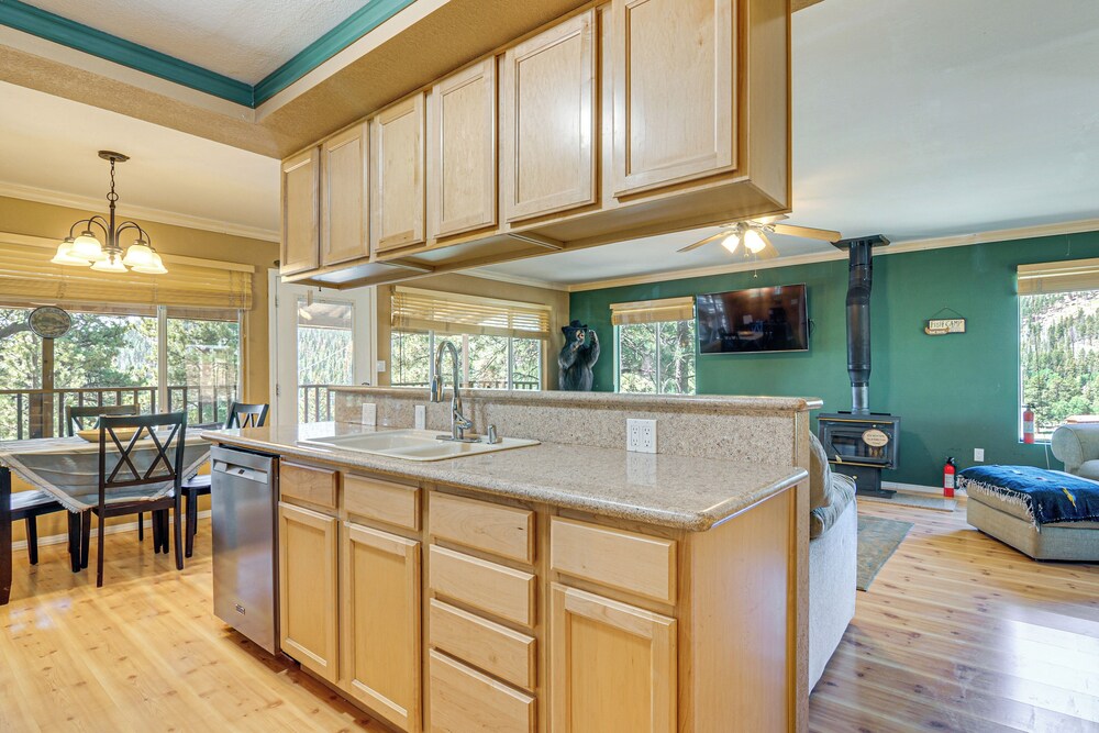 Furnished Deck & Mountain Views: Panguitch Cabin