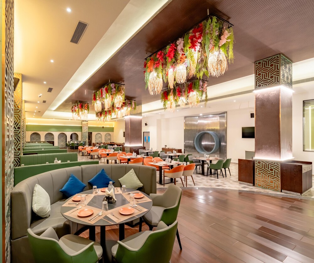 Pravasa Hotel Vijayapura
