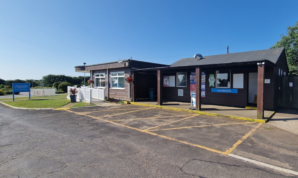 Dover Vacations - Dashortbreaks-stmargaretsbay-wifi-parking - Property Image 4