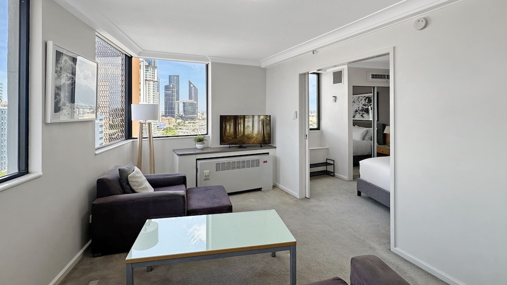 Self-contained Apartment With River Views