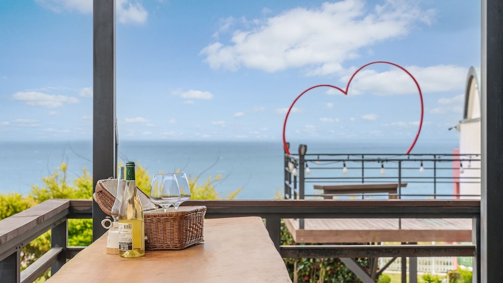 Gyeongju Happy Dream Ocean View Pension