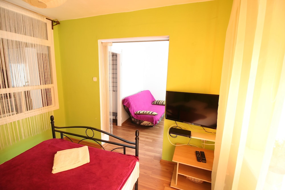 Apartamenty Varsovie Twarda view 4