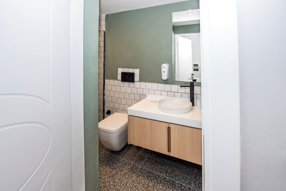 B Guest Otel - Image 40