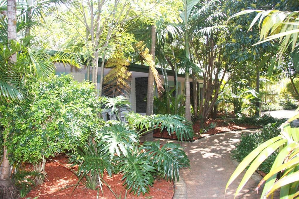 Aqua Villa Resort