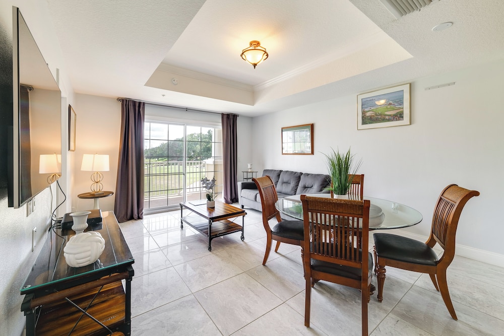 Golf Views: Kissimmee Condo on Reunion Course