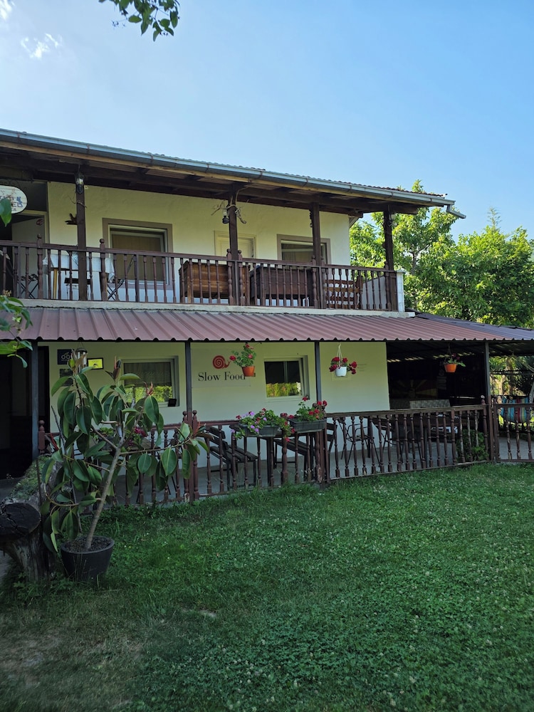 Kitka Hostel Guest House